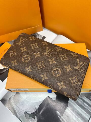 Кошелёк Louis Vuitton