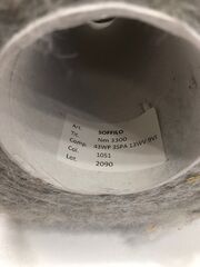 Вспушенная альпака 43% с мериносом 13%, вискозой 9% и ПА SOFFILO 330 светло-серый с оранжевыми, черными, желтыми крапками