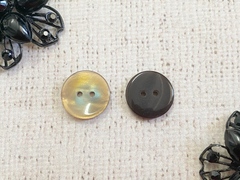 Пуговицы, d 1,5 см