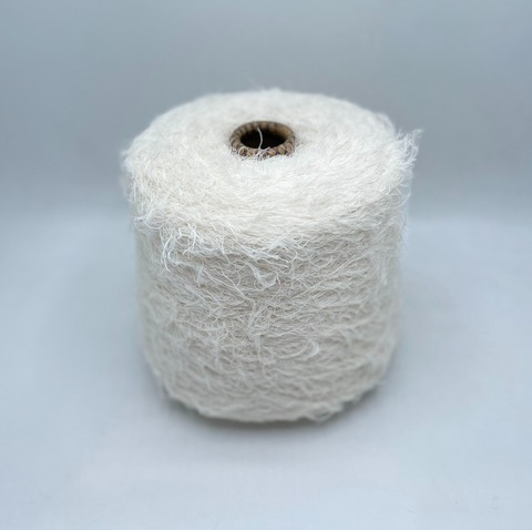 Бобинная пряжа (пр.Италия), art-Feather 130м/100гр.80%Меринос, 10%Шелк, 10%Полиамид, цвет-Молочный арт.31406