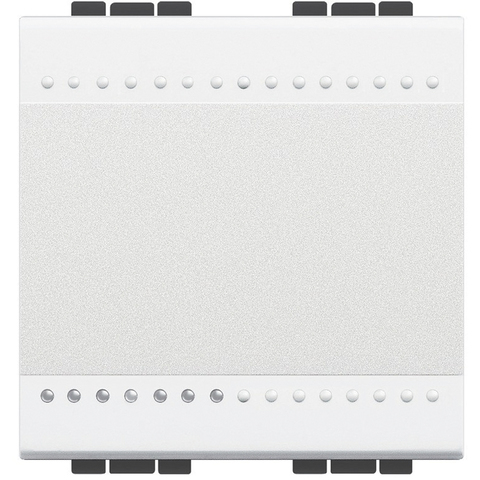 Переключатель промежуточный(перекрестный) с подсветкой, традиционный 16 А 250 В~ 2 модуля. Цвет Белый. Bticino Livinglight. N4004M2N+LN4742V230