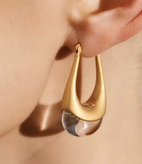 sergi-kapli-s-cvetnoj-vstavkoj-v-stile-bottega