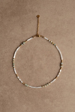 Чокер из перламутра с амазонитом