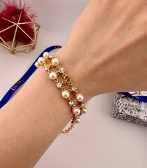 braslet-cdior-iz-zhemchuga-dvuhryadnyj-s-podveskoj-logo