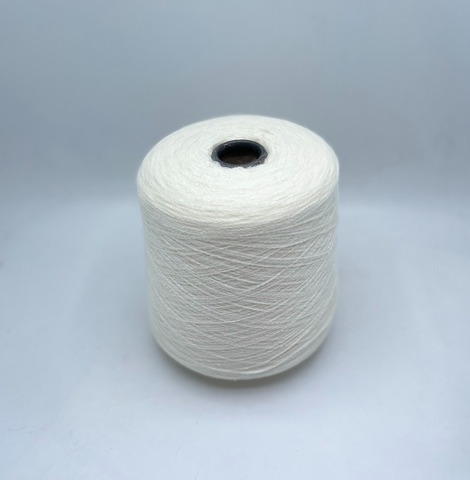 Zegna Baruffa (пр.Италия),art- Sham-air 750м/100гр. 82% Кашемир 18%Полиамид , цвет-Молочный арт.29662