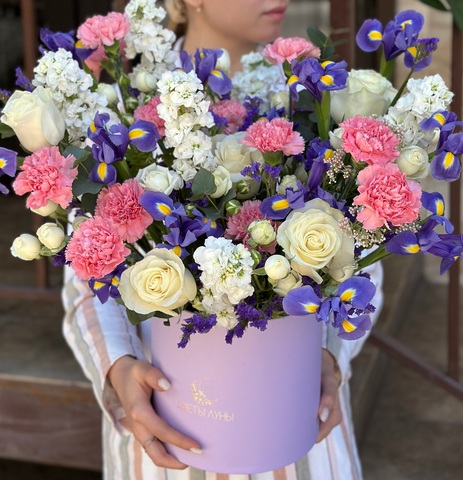 Цветы в коробке «Магия»