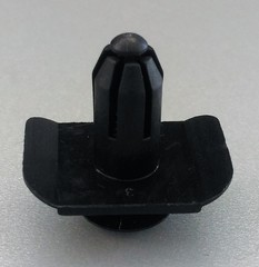 КЛИПСА ПОДКРЫЛКОВ ACCENT, SANTA FE SM, SONATA ТАГАЗ HYUNDAI / KIA