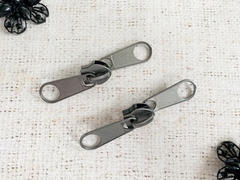 Бегунок спираль 2-х язычковый, галантерейный Т10, чёрный никель