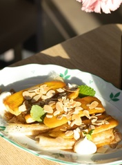 БЛИНЫ С БАНАНОМ И КАРАМЕЛЬЮ new