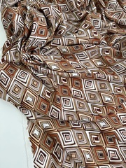 Вискоза штапель Коричневый ромб