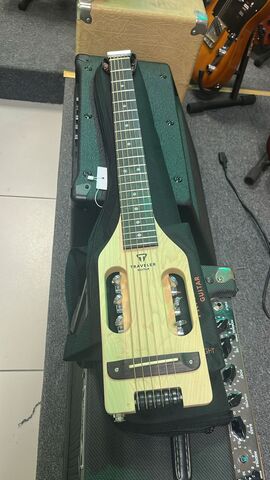 Traveler Guitar Ultra Light Acoustic Maple