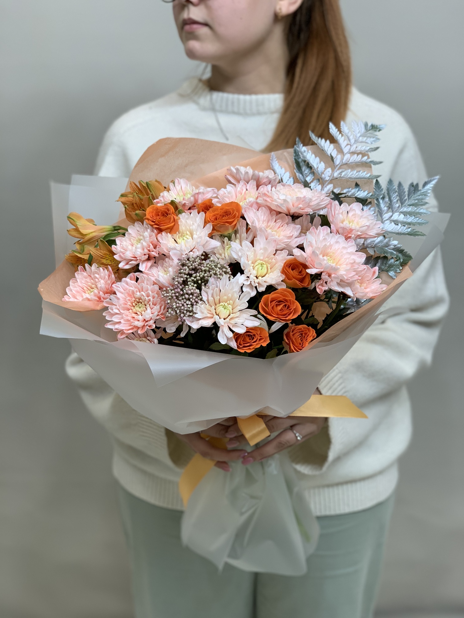 Доставка цветов и подарков в Москве