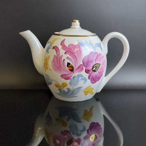Чайник заварочный фарфоровый, роспись цветы, золочение, Первомайский ФЗ, Песочное, винтаж СССР 1976-1991 гг