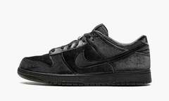 Dunk Low "Dover Street Market - Triple Black Velvet"