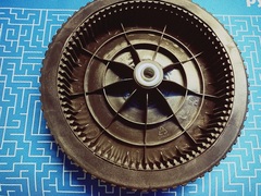 Колесо газонокосилки DDE WYZ18-WD65_Соната -1 (242-007) заднее  (20880082000)