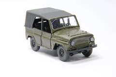 UAZ-469 (khaki) Agat Mossar Tantal 1:43