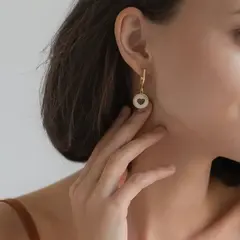 Серьги с подвесом Сердце с молочным янтарем, позолота