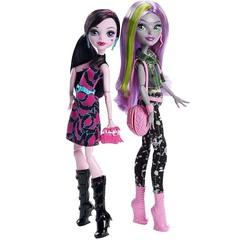 Моаника и Дракулаура. Добро пожаловать в школу монстров