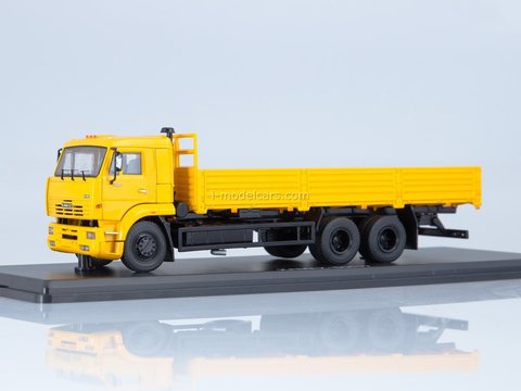 KAMAZ-65117 flatbed truck (early) yellow 1:43 Start Scale Models (SSM)