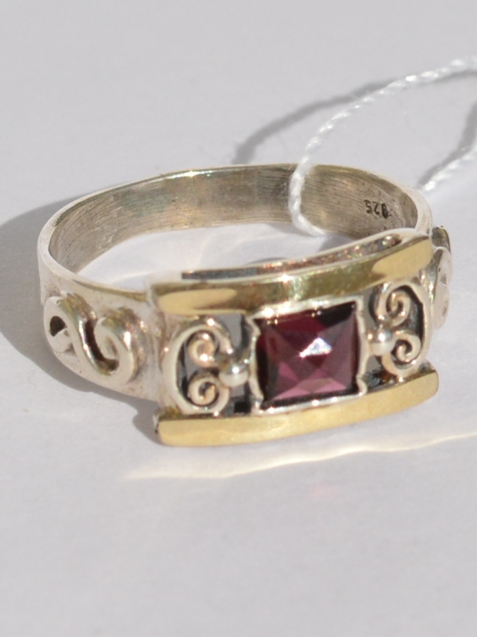 Гранат 2613 (кольцо из серебра/золота)
