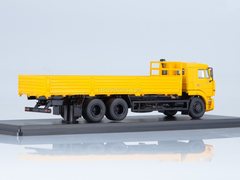 KAMAZ-65117 flatbed truck (early) yellow 1:43 Start Scale Models (SSM)