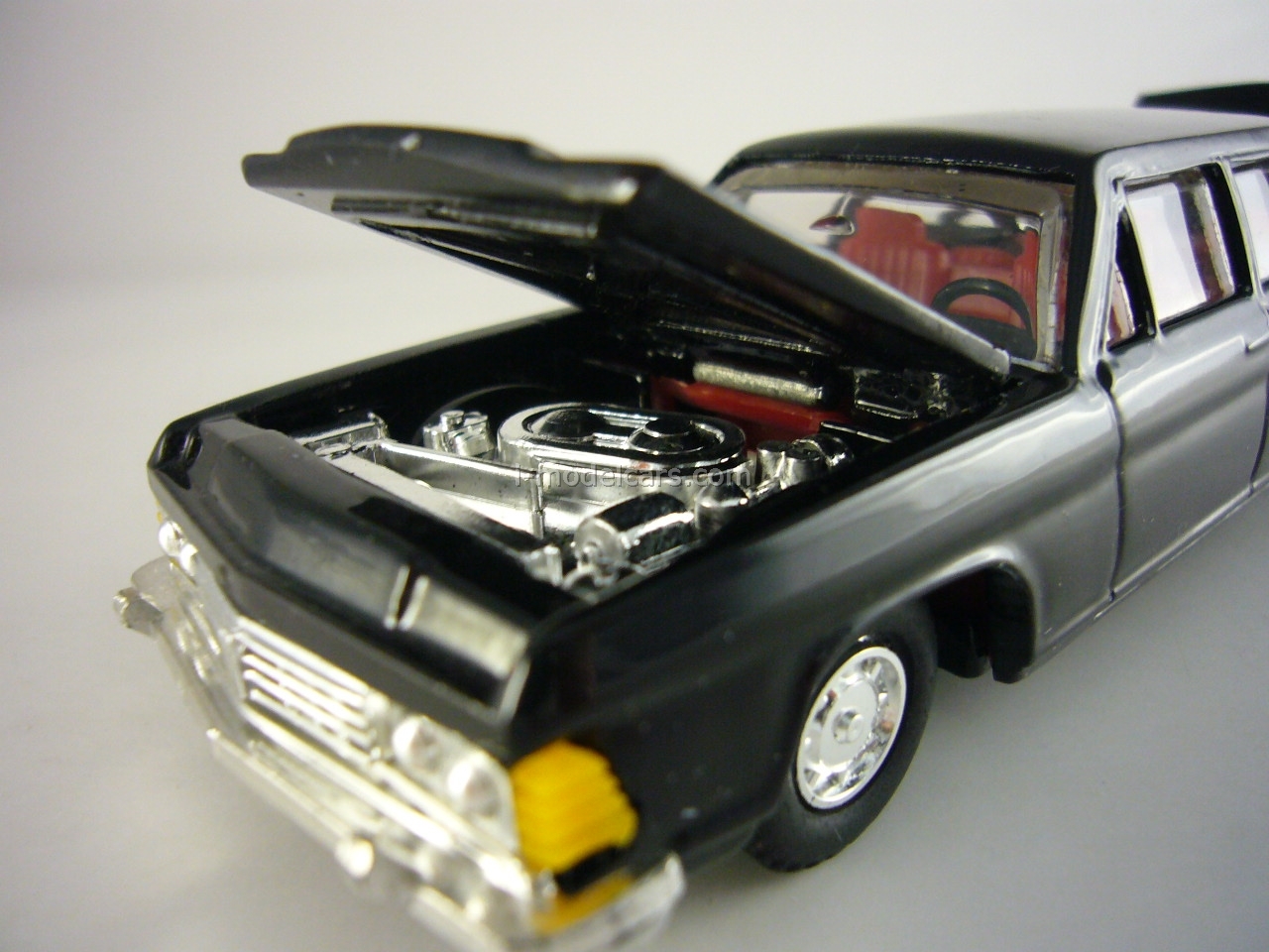 GAZ-14 Chaïka 1/43 – Voiture Miniature URSS CCCP – Jouet Ancien Original