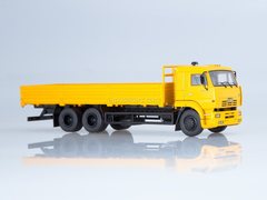 KAMAZ-65117 flatbed truck (early) yellow 1:43 Start Scale Models (SSM)