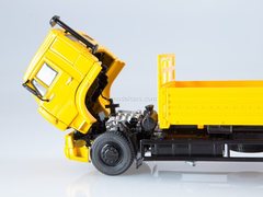 KAMAZ-65117 flatbed truck (early) yellow 1:43 Start Scale Models (SSM)