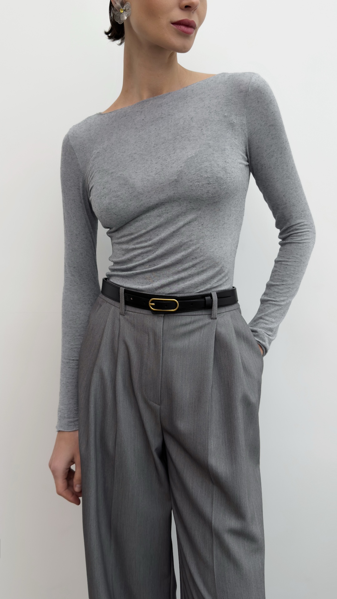 Лонгслив с кашемиром и вырезом лодочкой