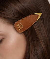 Balmain Hair Couture Заколка-клип кожаная коричневая "Путь к тайне" Limited Edition Snap Hair Clip Brown C2 26