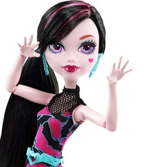 Моаника и Дракулаура. Добро пожаловать в школу монстров