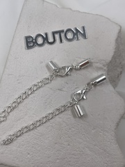 Карабин с цепочкой удлинителем серебристый