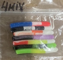 Форелевая силиконовая приманка COOL PLACE BUK FLOATING STRETCH цвет MIX 4  ( плавающая/ тянущаяся ) 65 мм/ 7 шт в банке.