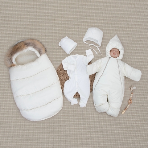 Комплект на выписку из 5 предметов