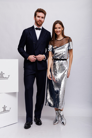 Marc Cain Костюм с юбкой, расшитый пайетками