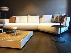 Угловой диван Cleo MOLTENI