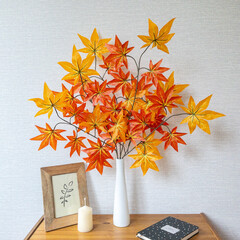Листья клена двухцветные Оранжево-красные на ветке 70 см, листья 10-14 см, набор 2 ветки