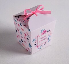 Коробка бонбоньерка 8х7.5х6см