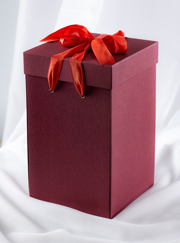 Подарочная коробка для розы в колбе с вау эффектом премиум бордовая
