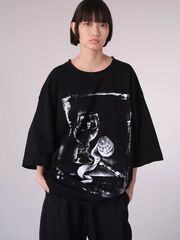 Черная футболка