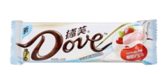 Белый шоколад Dove со вкусом клубничного йогурта и клюквы