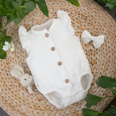 Боди с крылышками из муслина