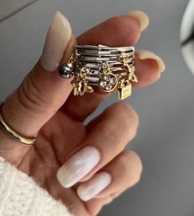 Кольцо LV широкое с подвесками