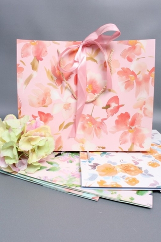 Пакет подарочный M горизонтальный, Нежность, 32*26*12 см (Д*В*Ш), 1 шт.