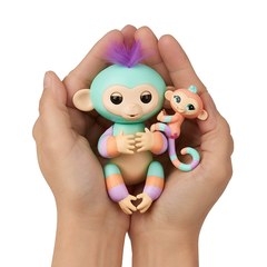 Fingerlings Интерактивная обезьянка 