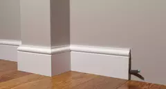 Плинтус DD004