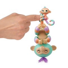 Fingerlings Интерактивная обезьянка 