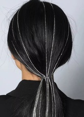 Ободок однорядный для волос из кристаллов с длинными подвесками