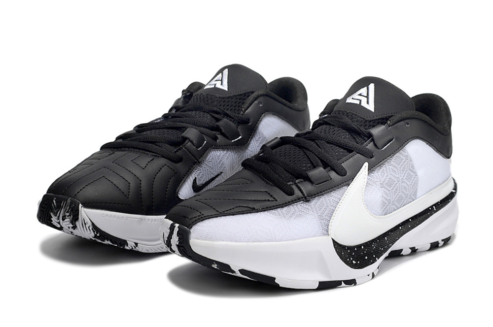 Nike zoom oreo top