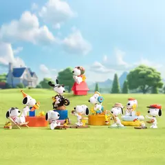 Случайная фигурка POP MART: Snoopy The Best Friends Series